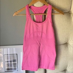 Lululemon Swiftly Tech Tank size 4 in Pink